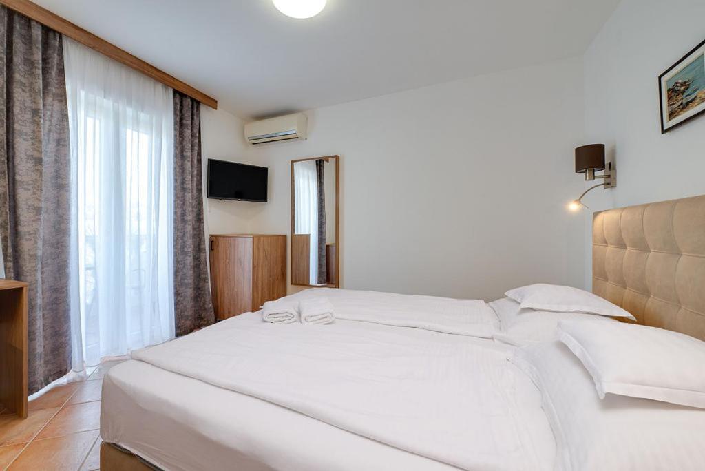 Bed & Breakfast Dosen III Baška Buitenkant foto